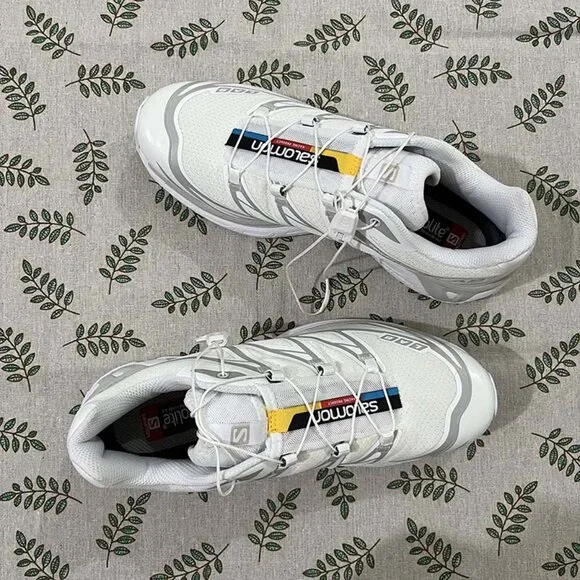 Salomon XT-6 RECUT Sneakers in WrenKangaroo White